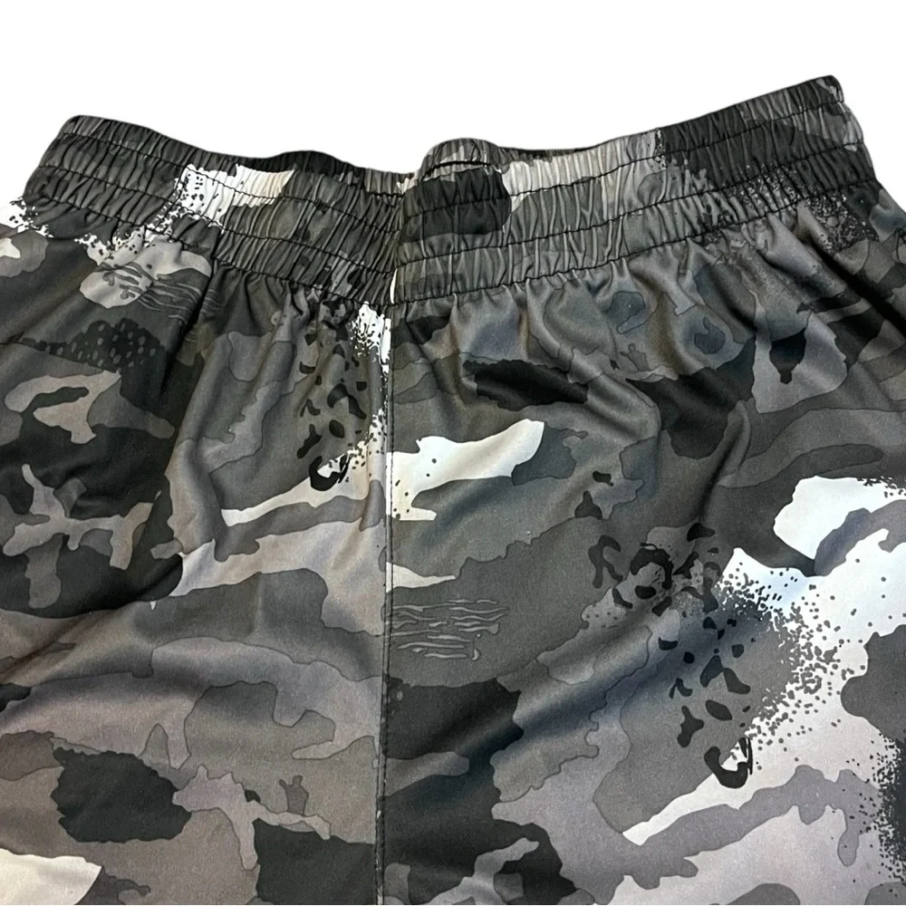 NBA Trainer Shorts Mens Large Camouflage Athletic Net Dry Comfort Fit Basketball